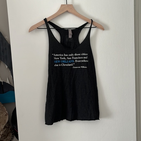 New Orleans tank - Picture 2 of 3